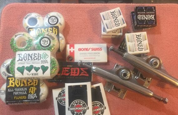 スケートボード　コンプリート　デッキ　ザインパクト