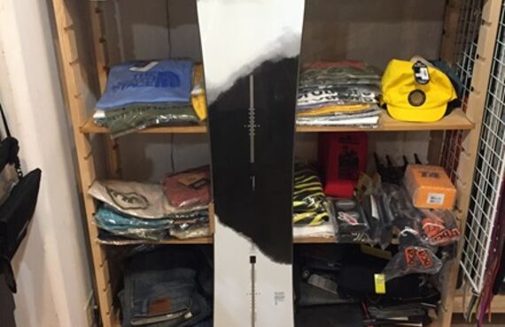 24-25 BURTON　入荷