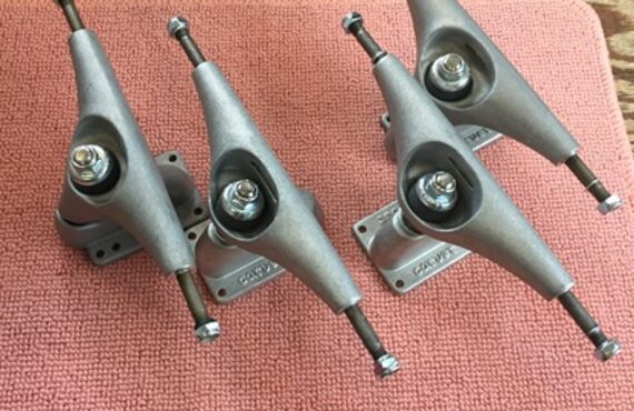 豊田　ザインパクト　カーバートラック販売中