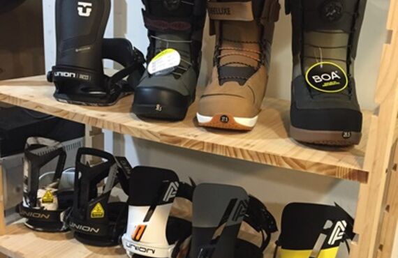 豊田　ザインパクト　26 ニューモデル入荷