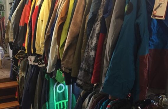 豊田のザインパクトでブランド多数展示中！BURTON・VOLCOM・TETONBROSの機能性ウェア