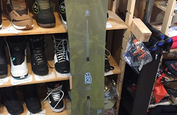 乗れば分かる面白さ！BURTON HOME TOWN HERO Snowboard が人気の理由